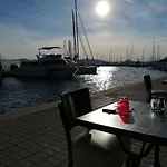 Tekne Voilier De Charme A Quai Saint-Raphaël