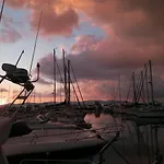 Voilier De Charme A Quai Tekne *