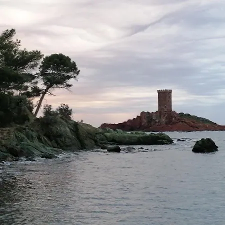 ספינת מלון Voilier De Charme A Quai Saint-Raphaël
